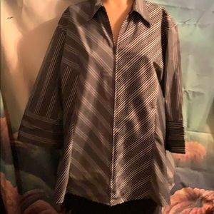 DCC Woman jacket blouse 2x. Gray and black